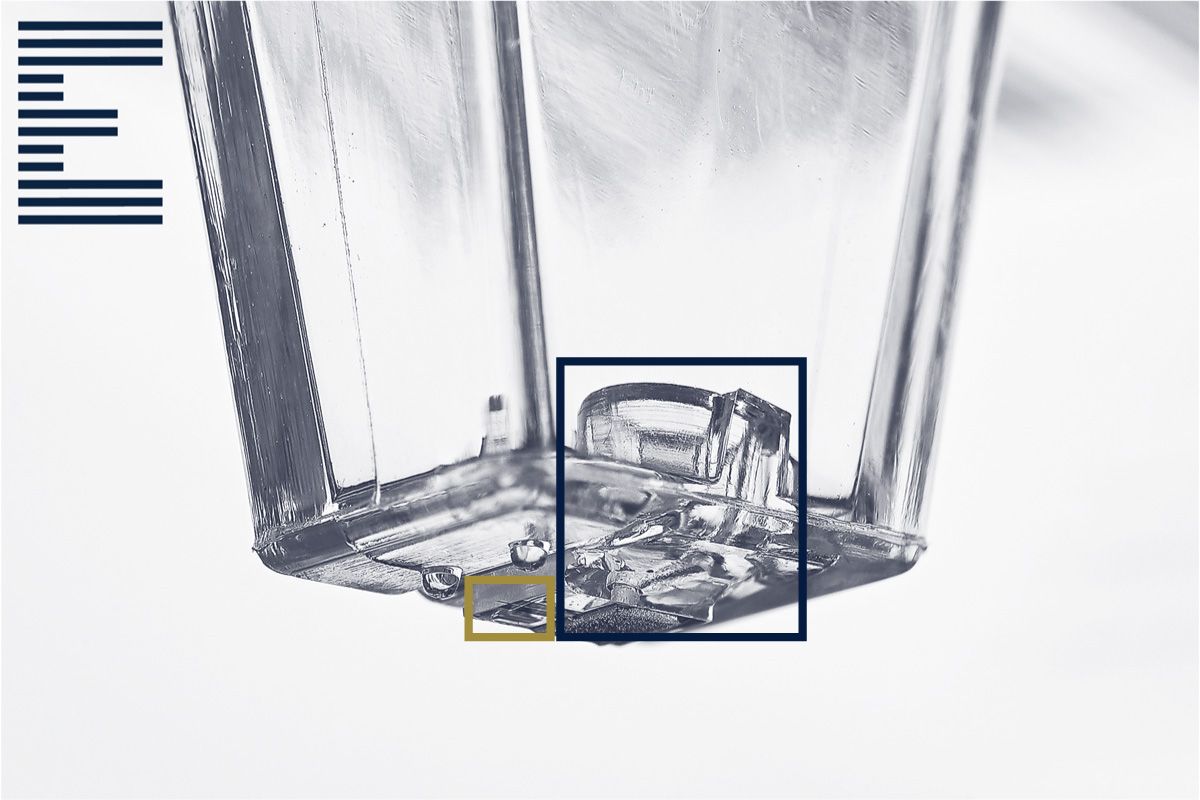 Exaddon CERES microscale 3d printing system - close up of the iontip printing probe